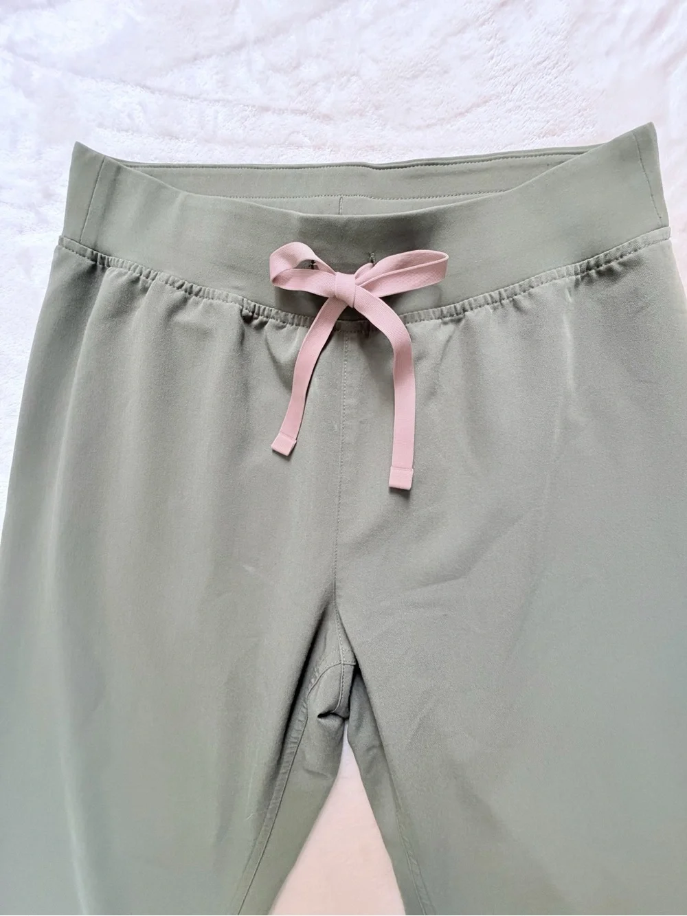 FIGS Technical Collection Unisex Green Scrub Pants Size M Polyester